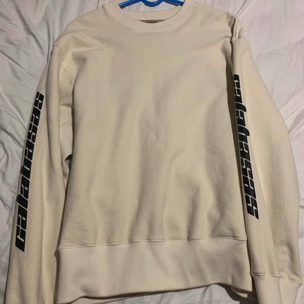 Adidas Calabasas sweat shirt. Crème color. Size S. No flaws.